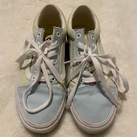 NEW multicolored vans size womans 6 - Picture 2 of 3